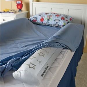 One Step Ahead inflatable bed rail for toddlers